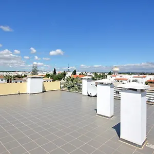 Oliveira Apartment